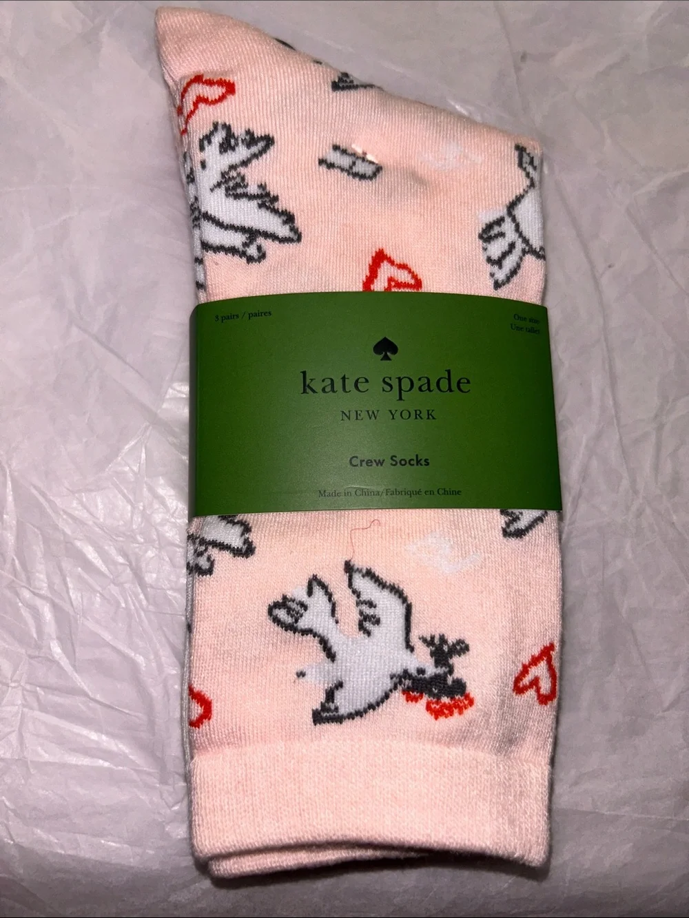 kate spade new york crew socks (Crew blush),white dove and red heart motif 3 pk
